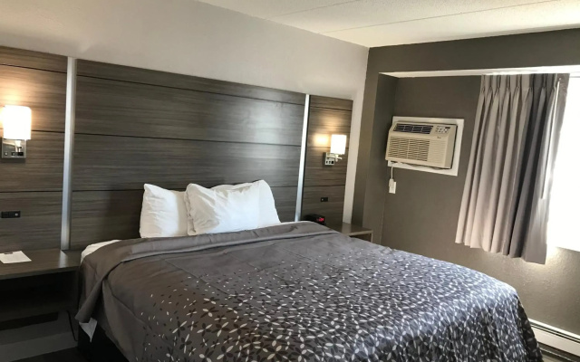 HomeTown Inn