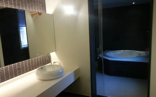 HI Design Hotel