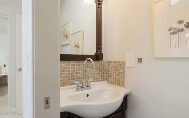 10min to Downtown Bend Chic 2bdr