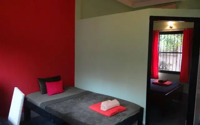 Lyza Garden Lodge