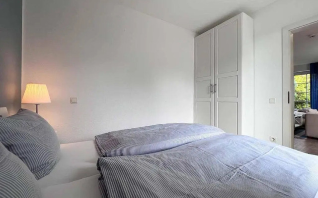 Ferienwohnung-5-mit-Terrasse-Friesenhus-Weisse-Moewe-Duhnen