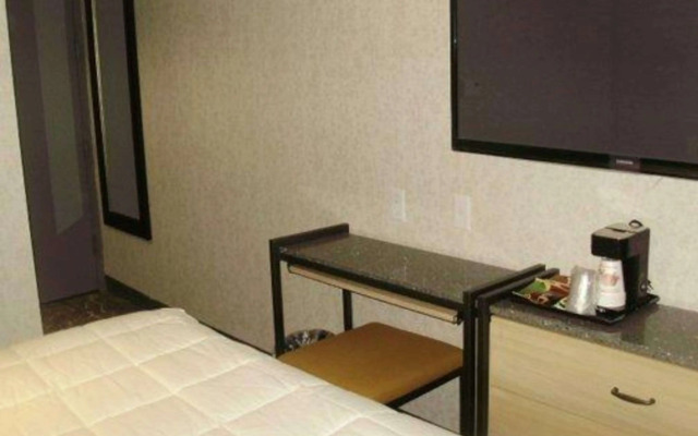 Rodeway Inn Near JFK Airport