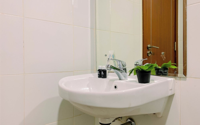 Comfortable And Homey 2Br Apartement At Vittoria Residence