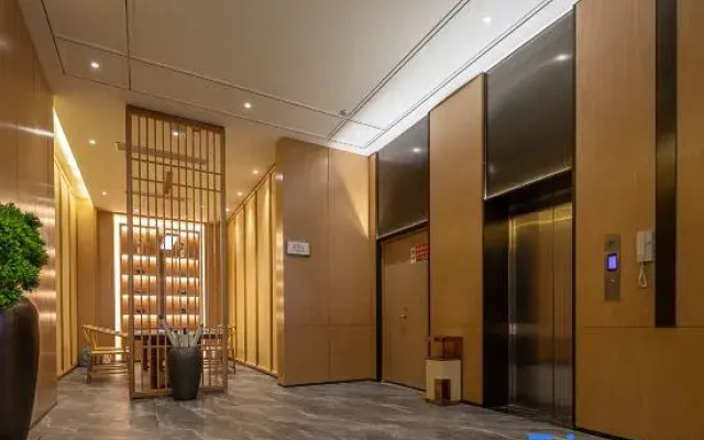Soxiang Hotel SHotel (Huaiji Pedestrian Street)