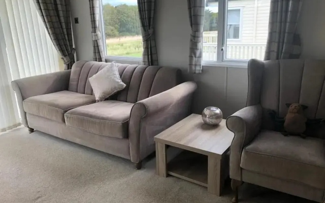 Holiday Cabin Sleeps 5, Pets, Edinburgh Festival