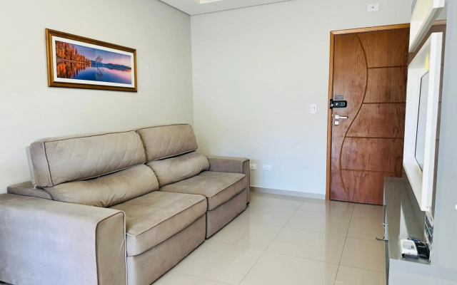 Apto Alto Padrão C/Ar Cond. e Área Gourmet