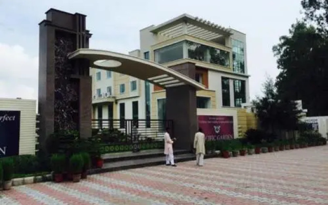 Hotel Pacific