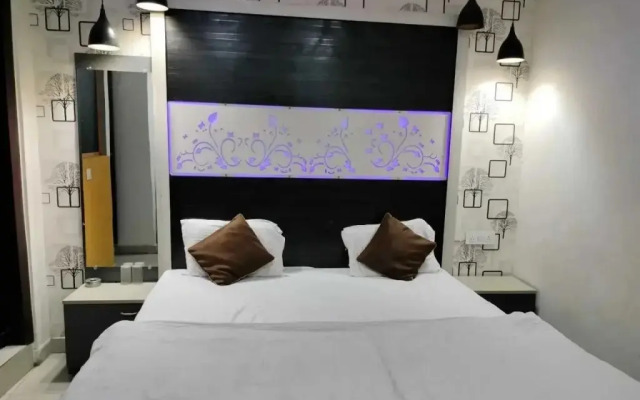 Aashirwad Guest House  by OYO Rooms