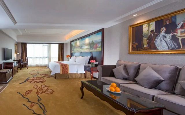 Vienna International Hotel (Huidong Honghai Bay)
