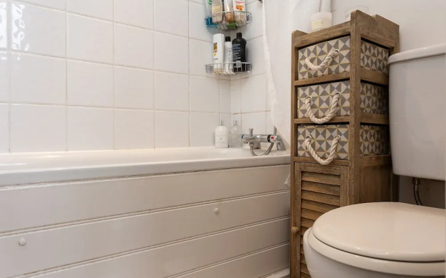 1 Bedroom Apartment in Putney Sleeps 2
