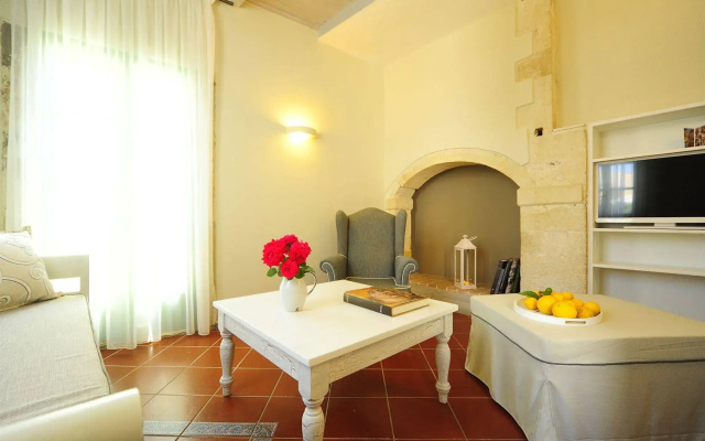 Mythos Suites Boutique Hotel