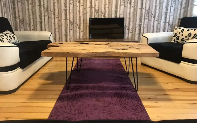 Luxury and Comfortable Apartment