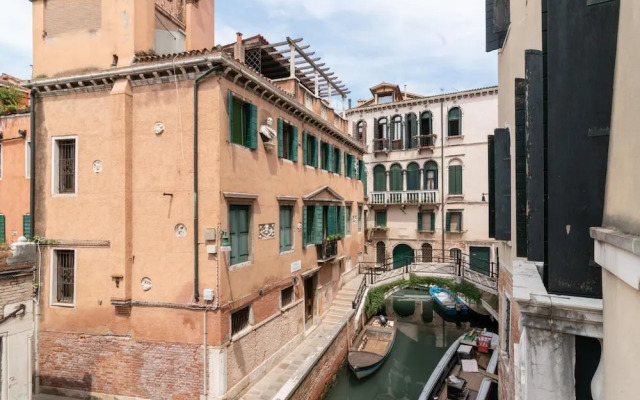 Venice Luxury Palace 3 by Wonderful Italy