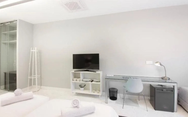 Pensión T5 Donostia Suites