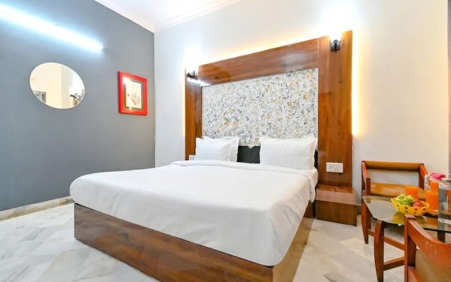 Fabhotel Classic Holiday