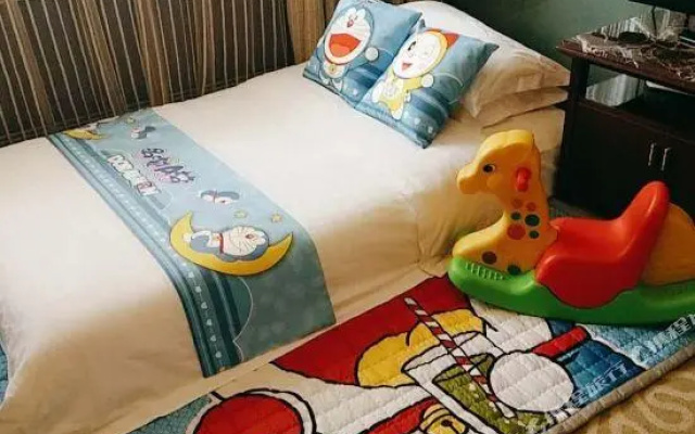 Yili Hotel (Urumqi South Railway Station Wanda)