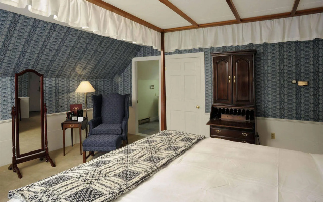 Old Sturbridge Inn & Reeder Family Lodges