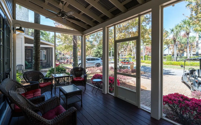 Sandestin Bungalo 46: Golf Cart, Pool, Beach