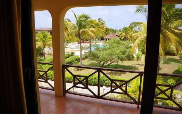 Paradise Cove Resort