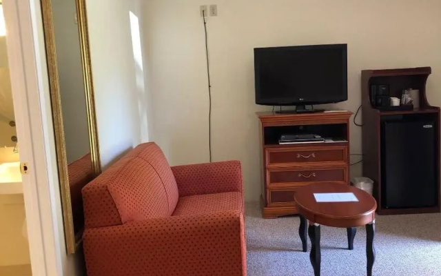 The Caden Hotel
