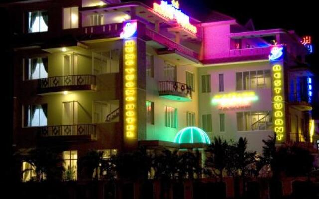 Hung Vuong Hotel вид на фасад
