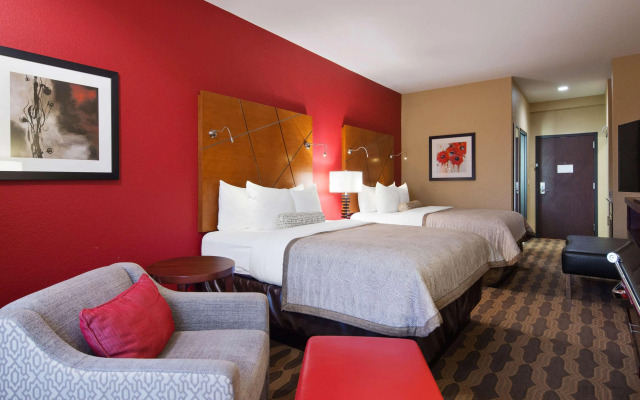 Best Western Plus Fairview Inn & Suites