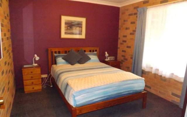 Greenvale Holiday Units