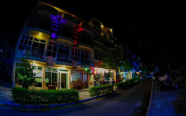 Отель Sunny Suites Inn Мальдивы, Мале - отзывы, цены и фото номеров - забронировать отель Sunny Suites Inn онлайн вид на фасад