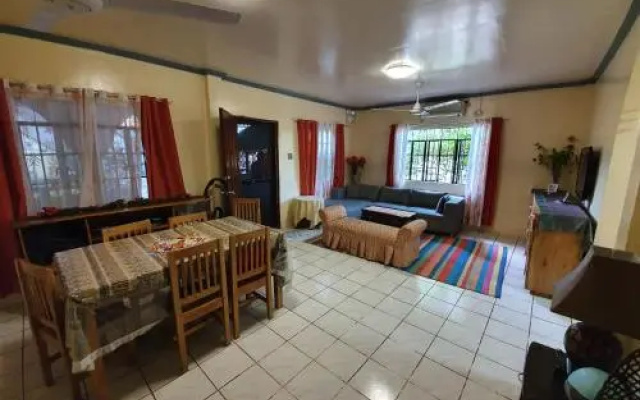 Unk'S House Homestay