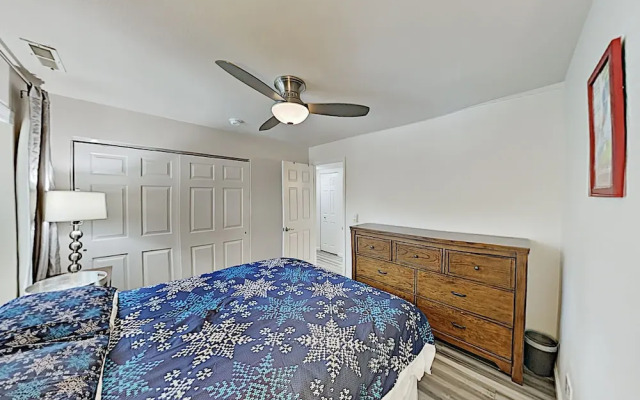 971bca2q 2 Bedroom Condo