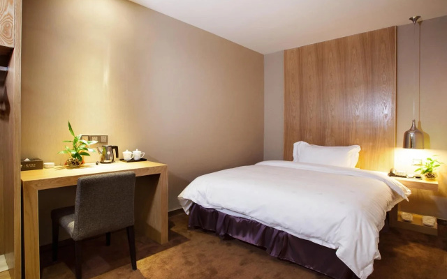 The Art Hotel