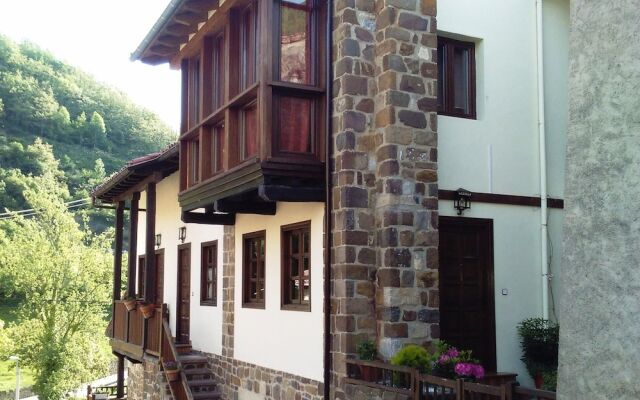 Отель Apartamentos Nevandi вид на фасад