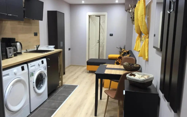 Studio Danaya 2