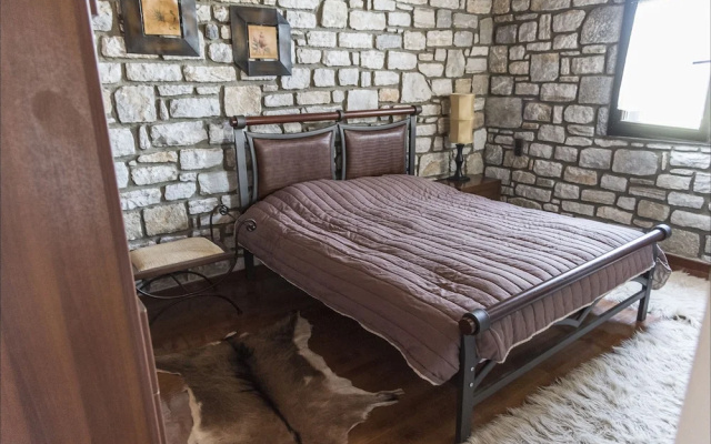 Stone Mansion Anavryti