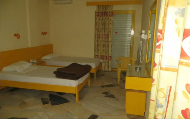 Danaos Beach Apartments