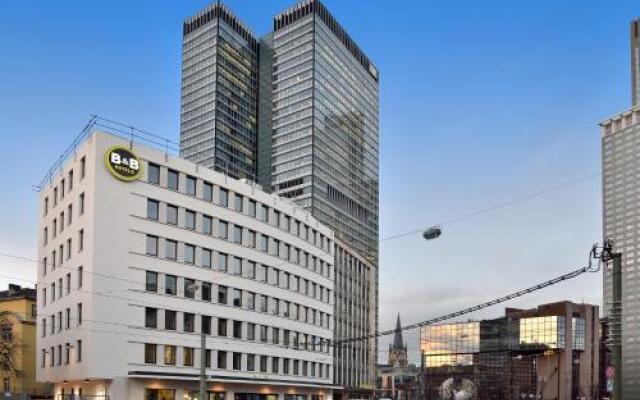 B&B Hotel Frankfurt-Hbf вид на фасад