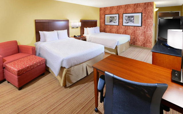 Courtyard by Marriott Dallas Plano in Legacy Park