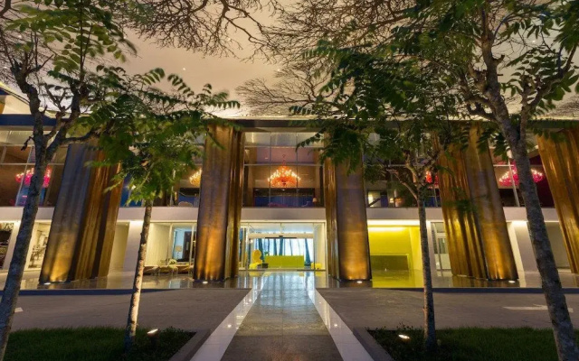 Yoo Panama & Arts Tower