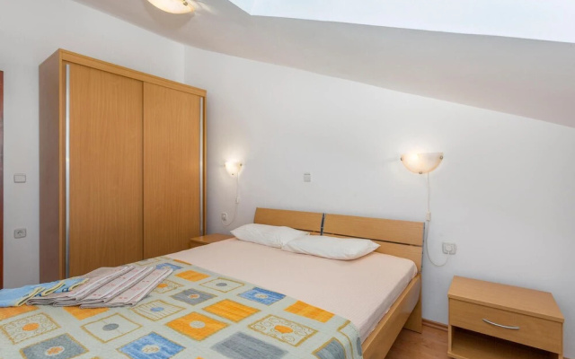 Nice Home in Punat With Wifi and 2 Bedrooms