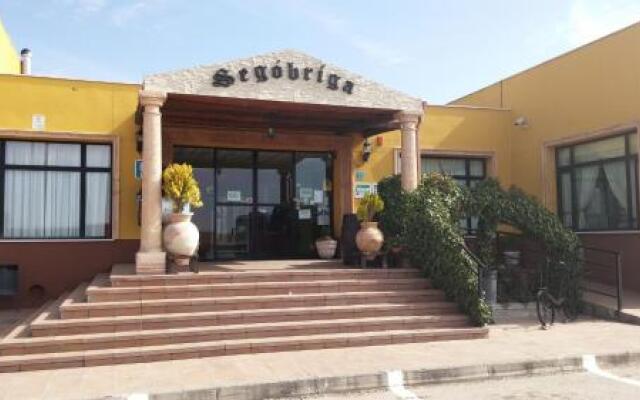 Отель Restaurante Segobriga Испания, Саэлисес - отзывы, цены и фото номеров - забронировать отель Restaurante Segobriga онлайн вид на фасад