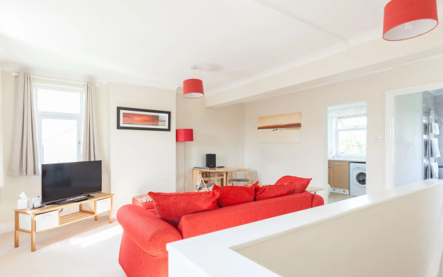 Toothbrush Apartments - Ipswich East - Cauldwell Ave