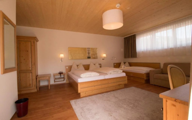 Hotel Munde