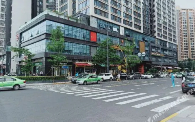 Liangjiang Yihao Hotel