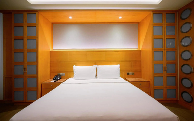 Resorts World Sentosa - Hotel Michael