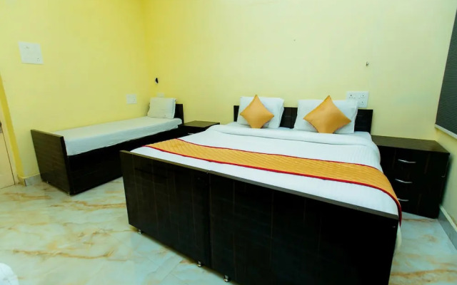 OYO 6869 ECR Grand Residency
