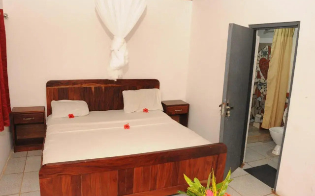 Leybato Hotel