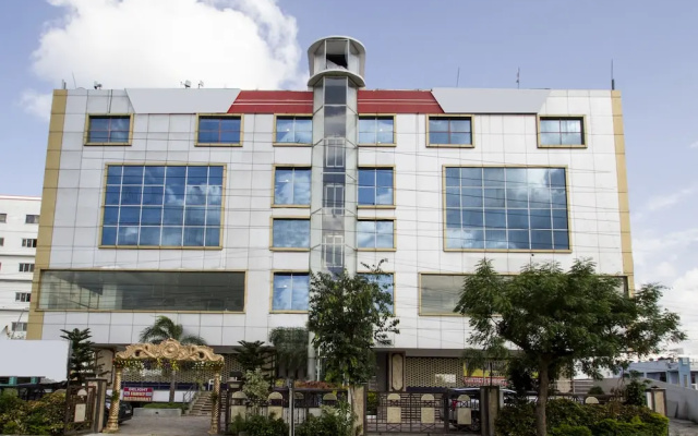 Chandras Residency by Oyo Rooms