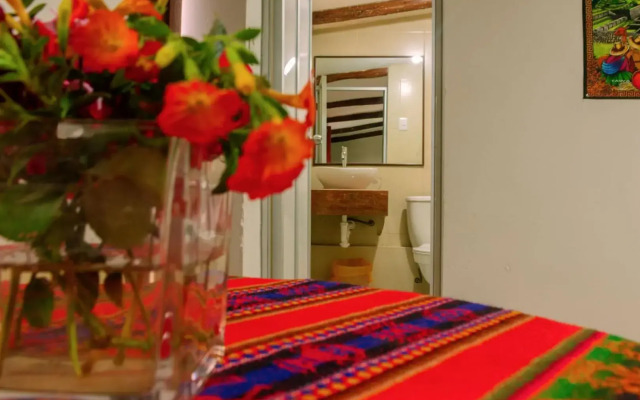 Valle verde, Hostel & camping