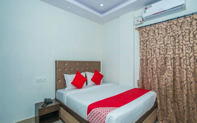 OYO 16939 Ne Westend Suites