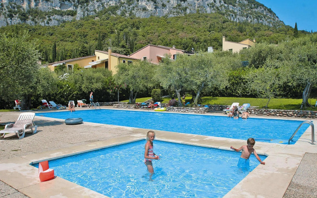 Residence Pratone, Garda